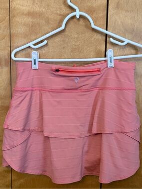Athleta Coral Tiered Ruffle Athletic Skirt with shorts size medium